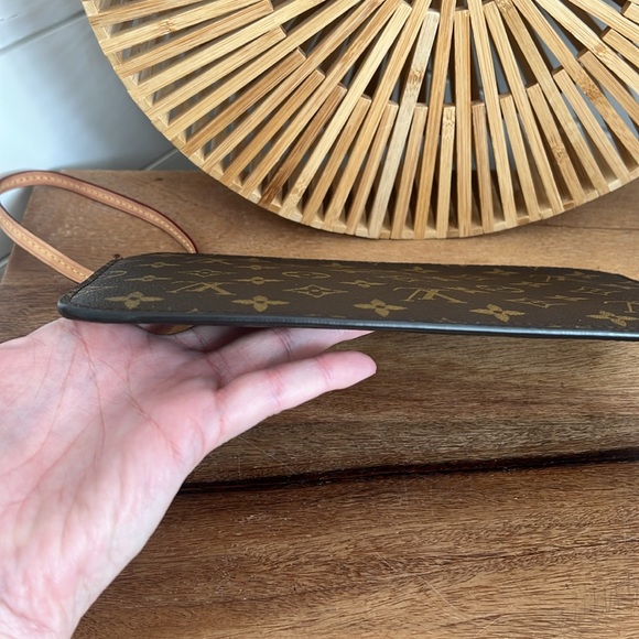 Louis Vuitton monogram Pochette - Picture 11 of 17